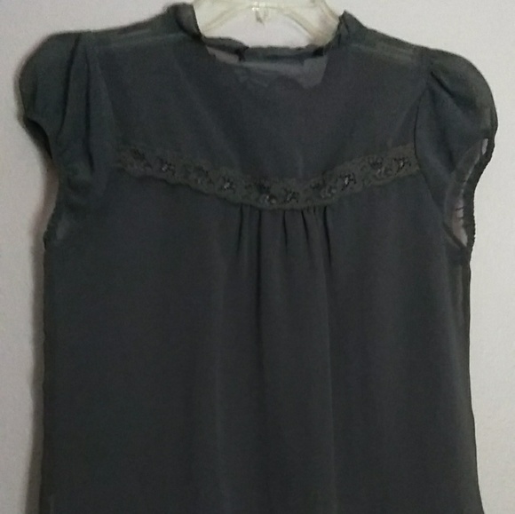 Top - Picture 2 of 3